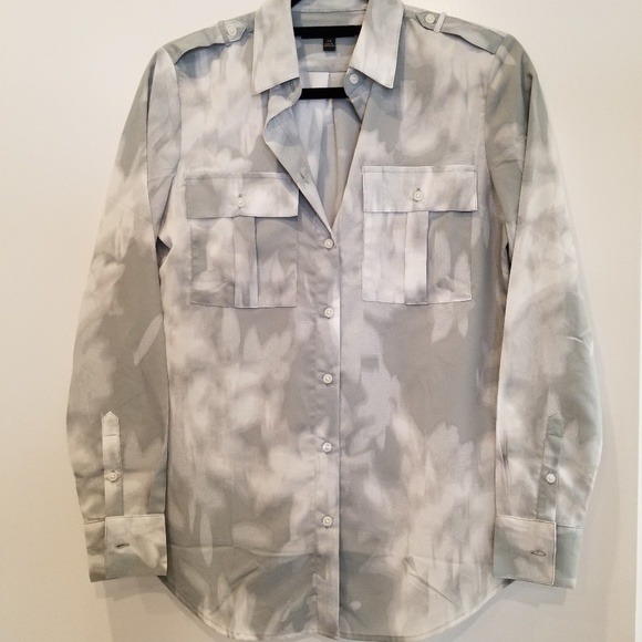 Banana Republic button down blouse - Picture 1 of 4